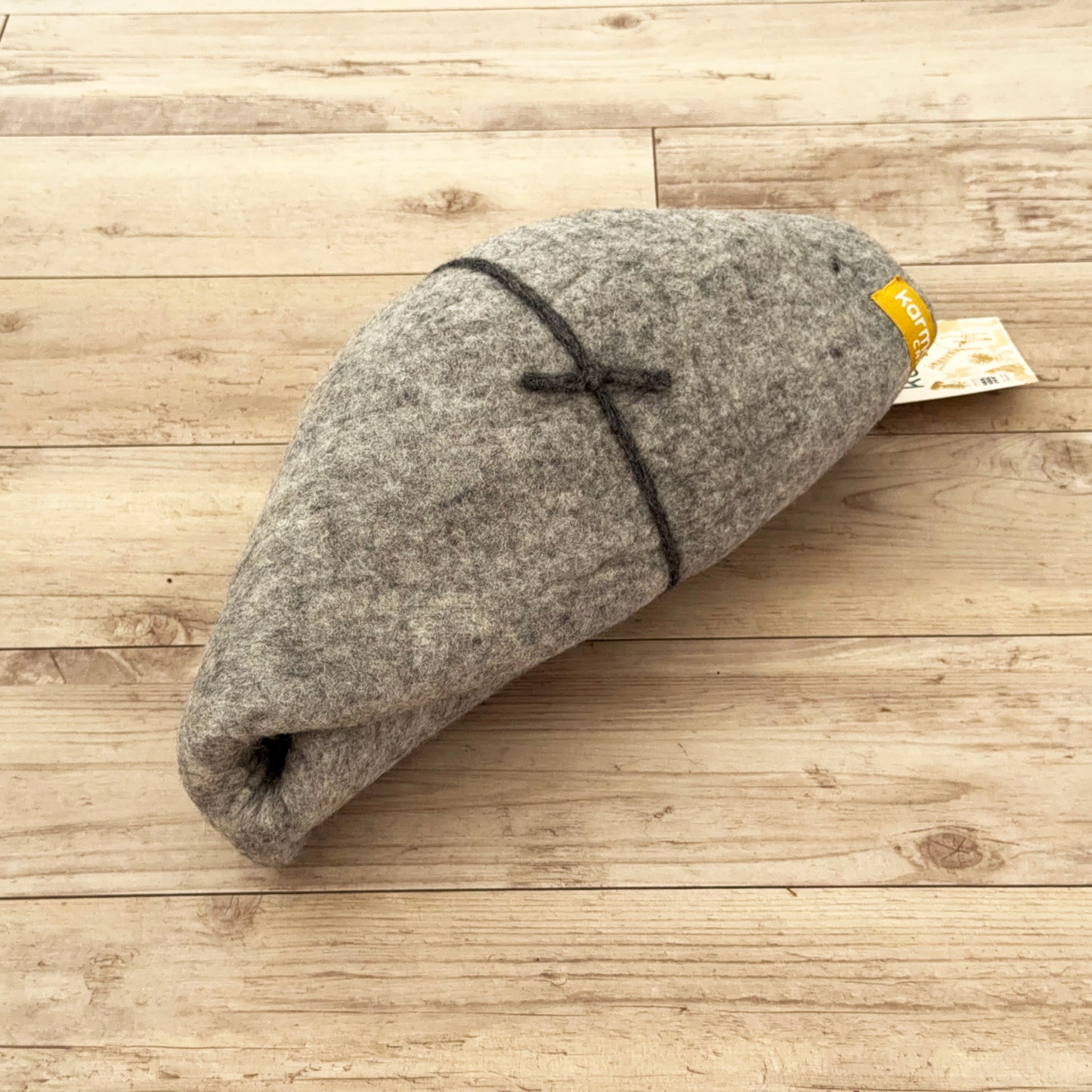 丸めた状態でお届けします