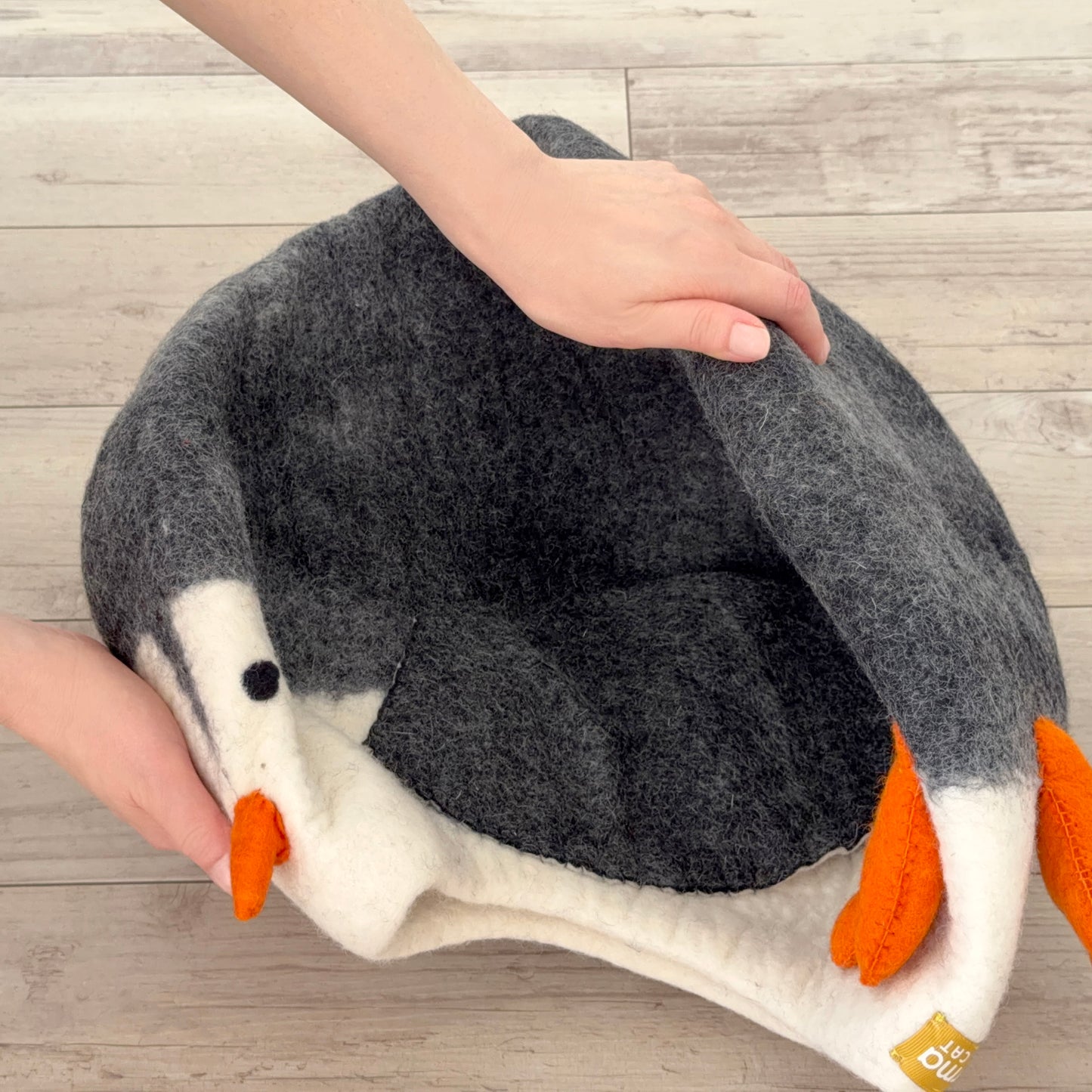 うふふペンギンのウーリーちぐら