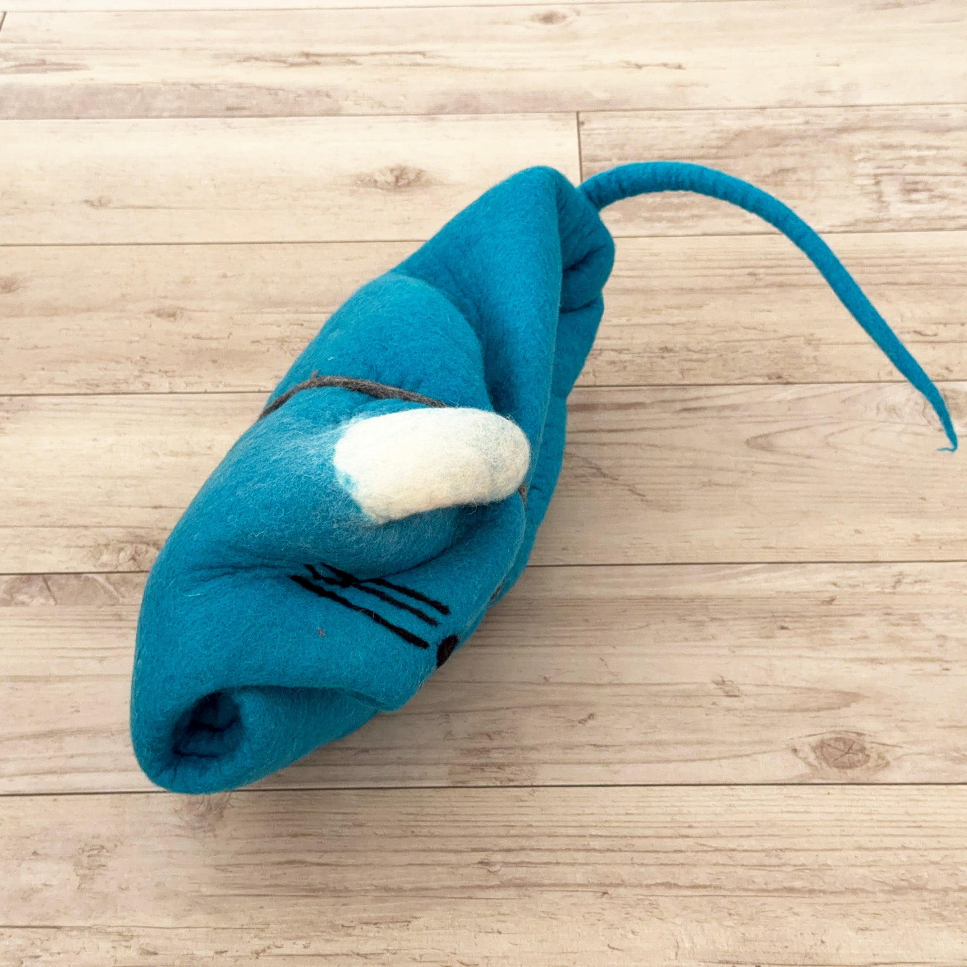 丸めた状態でお届けします