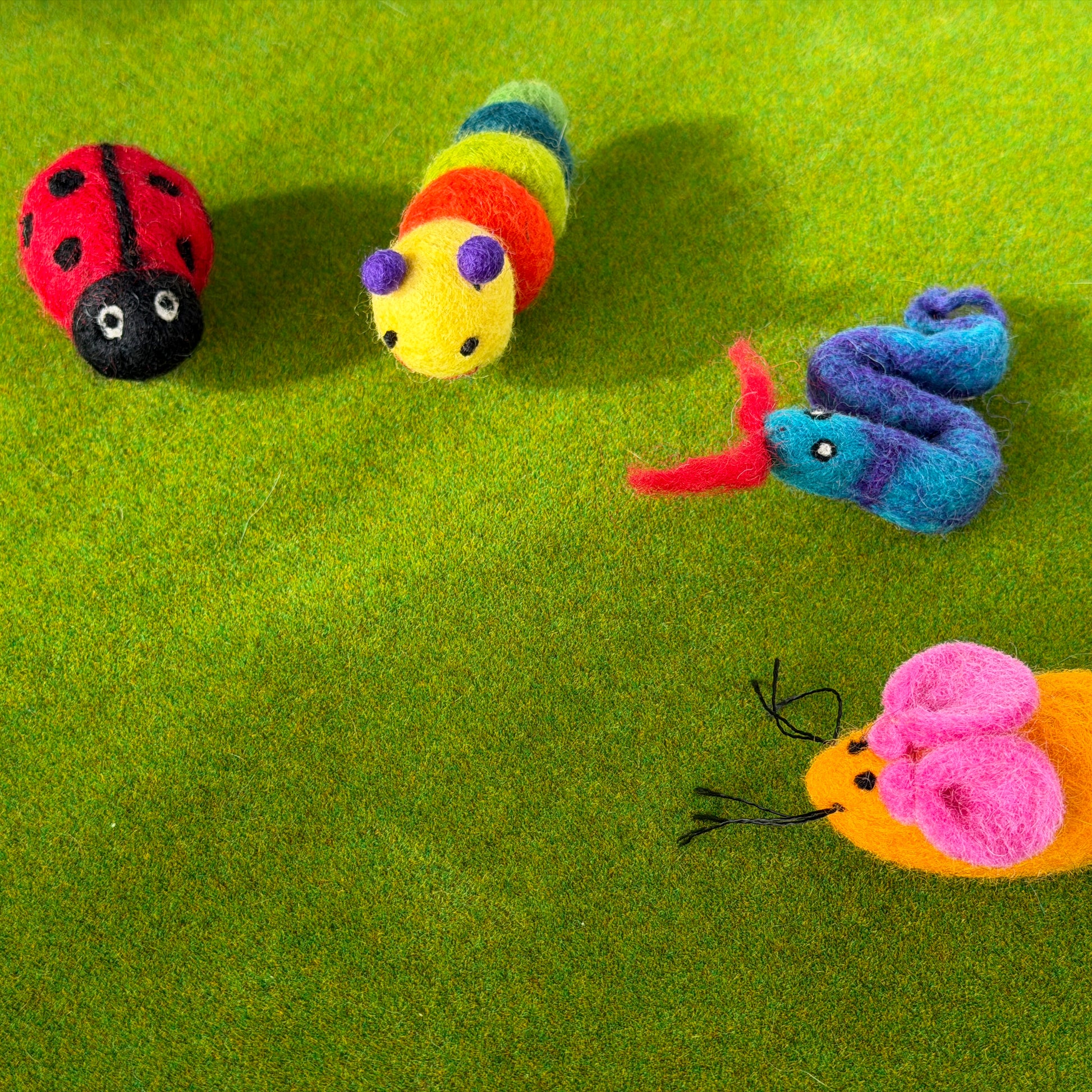 あおむしやテントウムシと同じぐらいの、かわいいミニサイズ