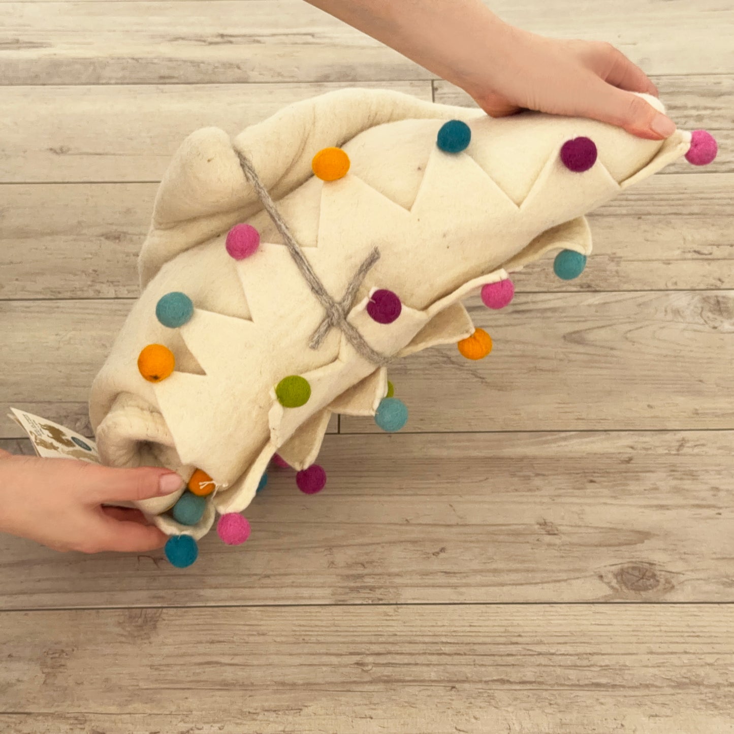 ホワイトクリスマスツリーのウーリーちぐら