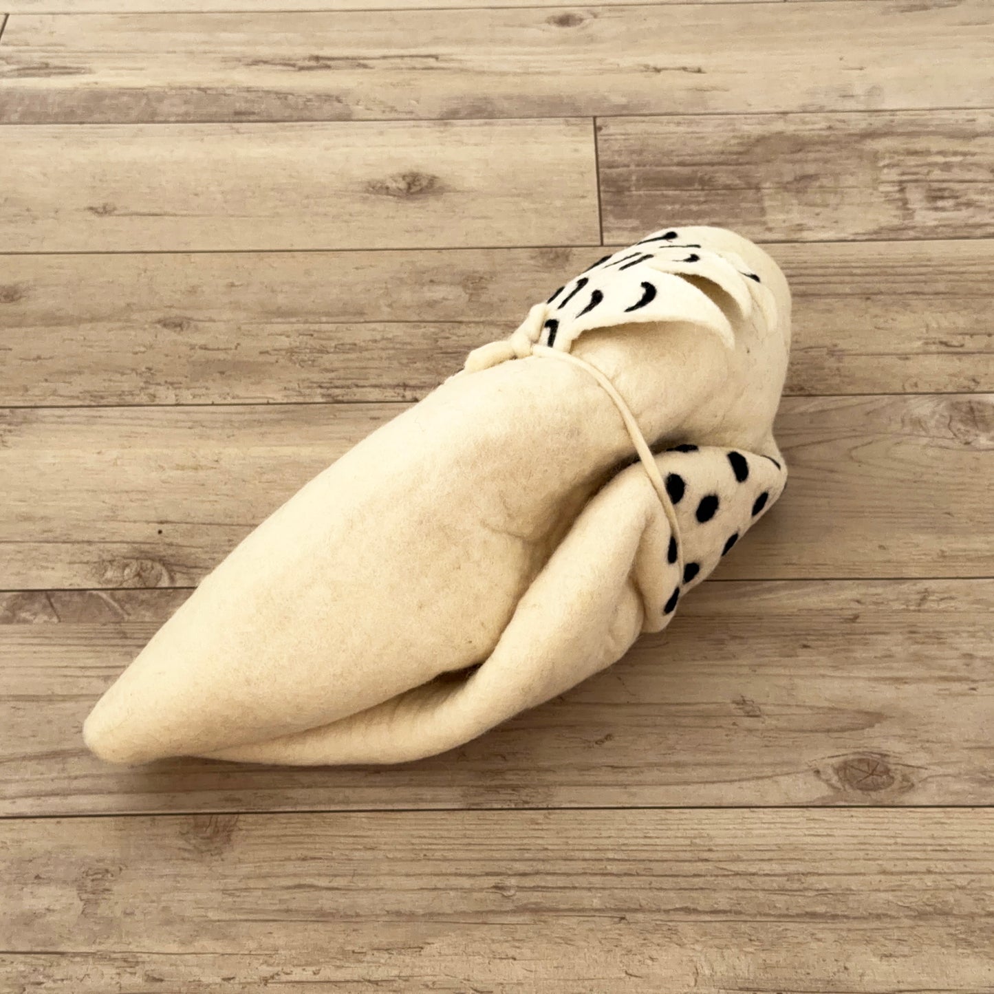 丸めた状態でお届けします