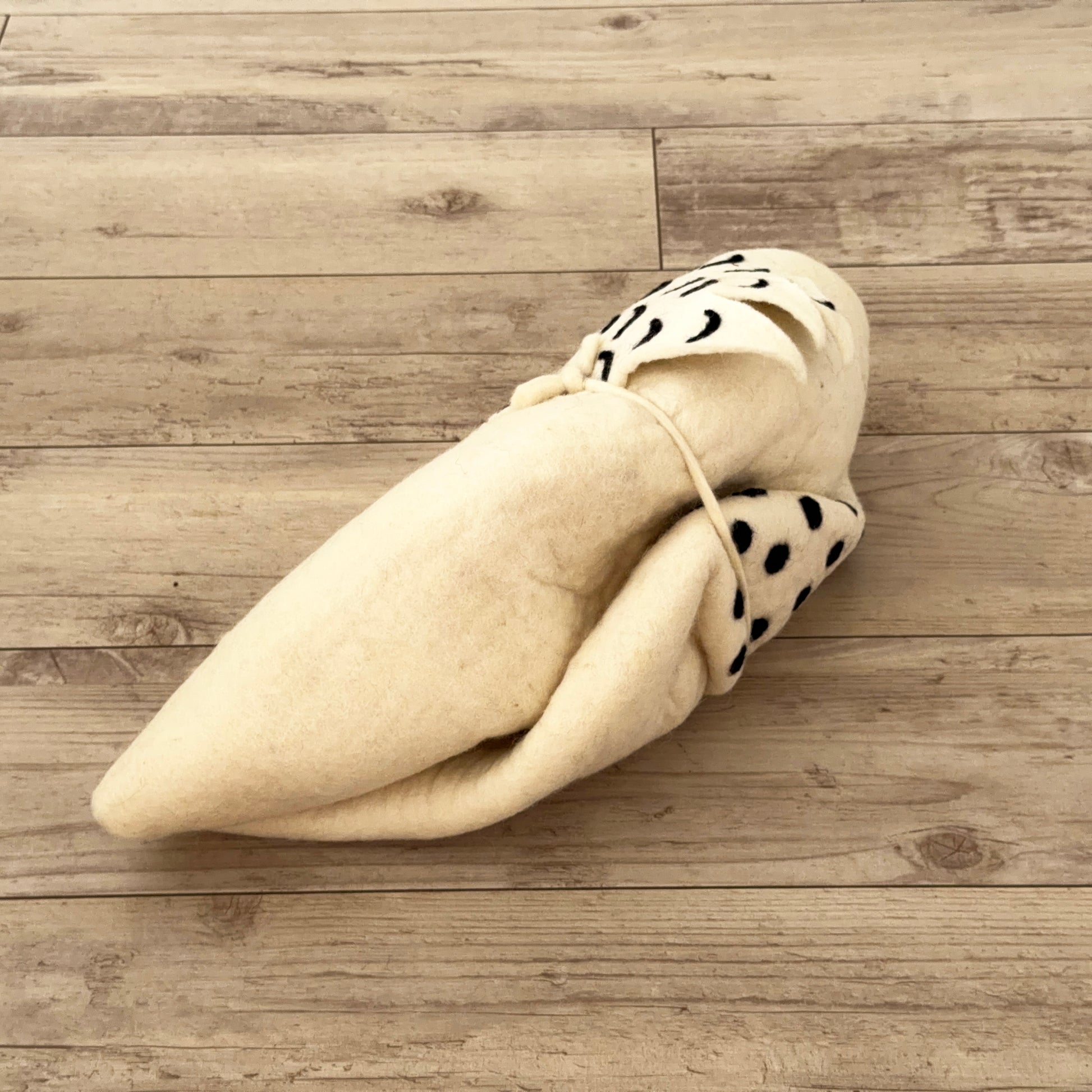 丸めた状態でお届けします