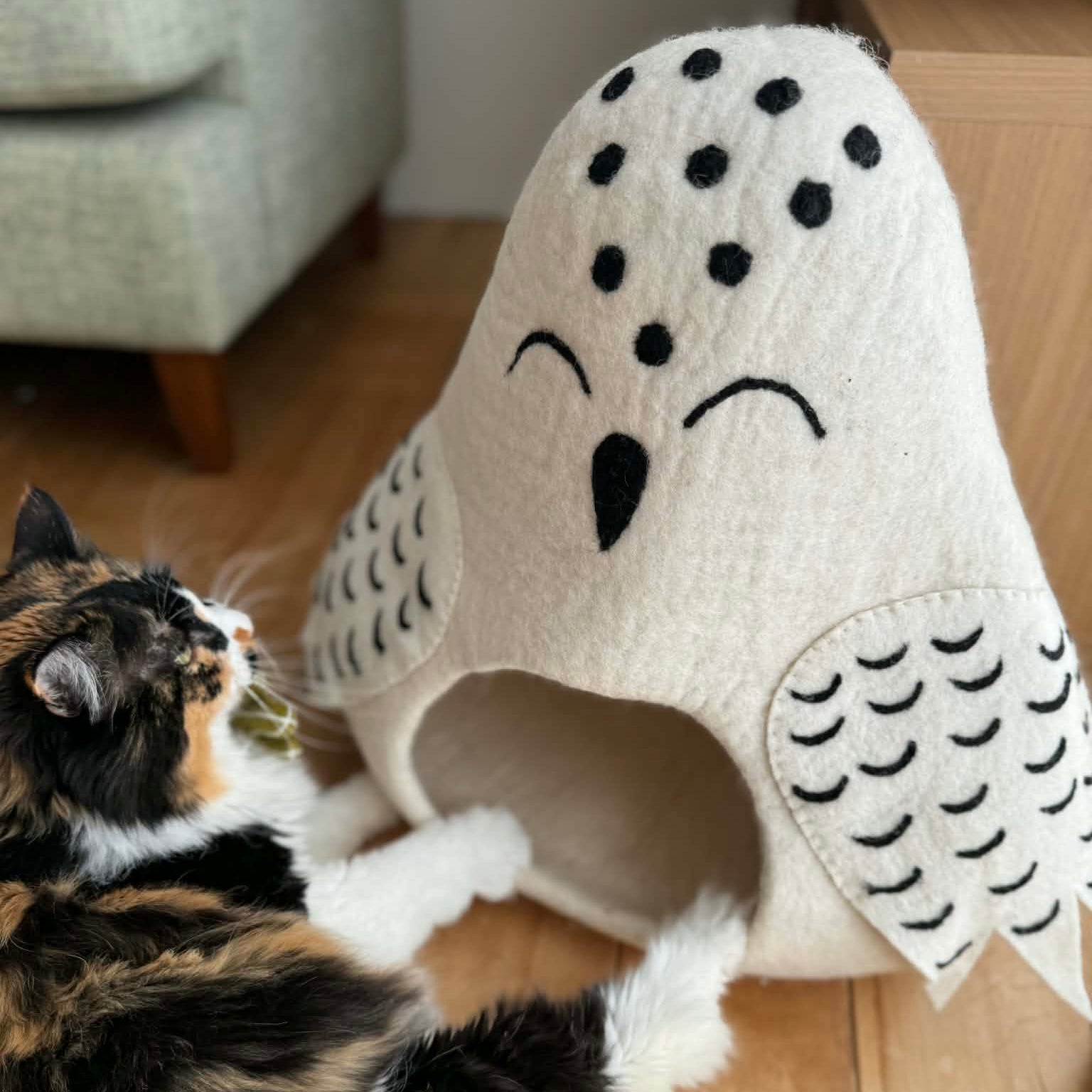 猫ちぐら　手作り　美品　（天然素材） 猫ちぐら フクロウ｜天然ウール100% 手作り・Tortie (トーティー)